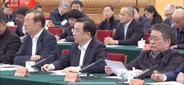 民营企业座谈会召开<strong></p>
<p>金融证券</strong>，任正非马化腾王传福等广东企业家参加