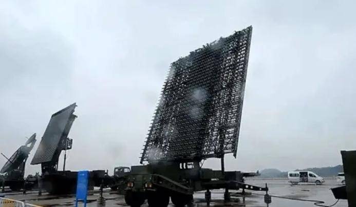 歼10C雷达遭到干扰<strong></p>
<p>DOT交易app</strong>，迅速请求空警500支援，霹雳15在最后时刻紧紧锁定歼20