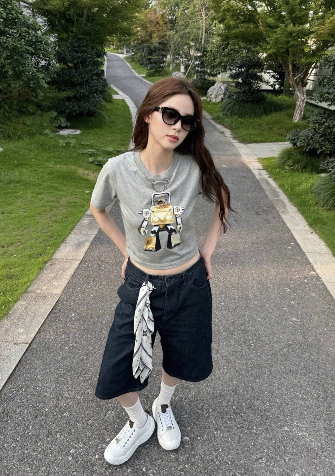 杨幂欧阳娜娜都爱穿的宽腿中裤<strong></p>
<p>波卡币交易app</strong>，今夏火成这样啦？
