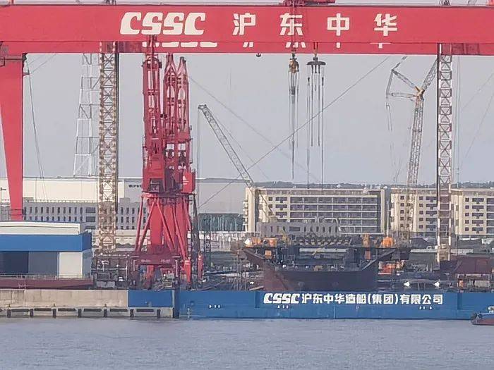 075四号舰“湖北”舰正式官宣<strong></p>
<p>币安币交易app</strong>！有了076为何还在持续造075？