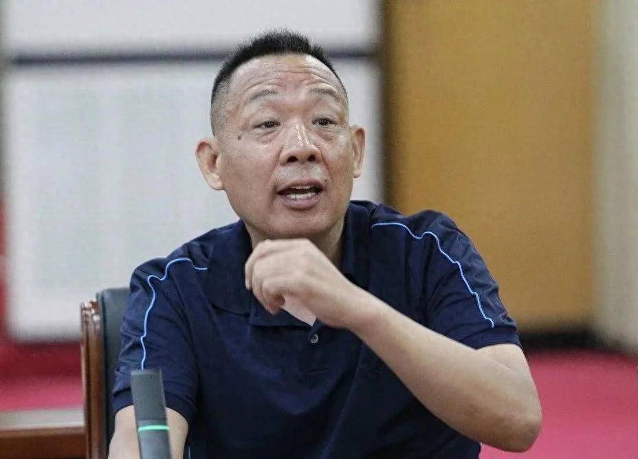 一瓶200元<strong></p>
<p>ADA交易app</strong>，黄牛涌入胖东来抢酒