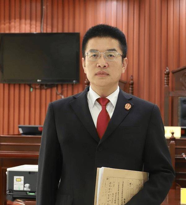 秦岭脚下二十年如一日健身晨跑的他<strong></p>
<p>莱特币交易app</strong>，以自律、温度与力量滋养法治年轮