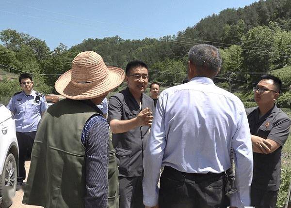 秦岭脚下二十年如一日健身晨跑的他<strong></p>
<p>莱特币交易app</strong>，以自律、温度与力量滋养法治年轮