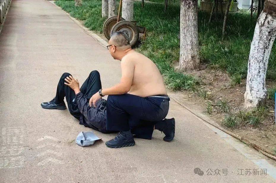 石家庄一公安局副局长“赤膊上阵”<strong></p>
<p>IPFS交易app</strong>，扑倒诈骗分子