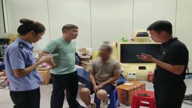 广西男子一口气花38.8万元买了40台手机<strong></p>
<p>OKEx交易平台</strong>，民警很快找上门……