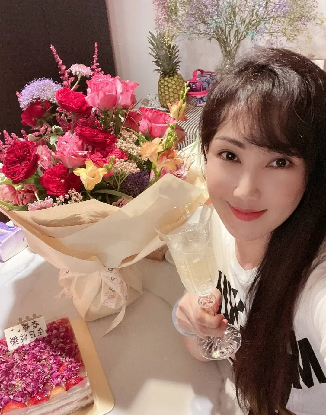 韩磊妻子其其格发声明称被冒充身份<strong></p>
<p>抹茶交易平台</strong>！否认连线情感直播间爆老公黑料