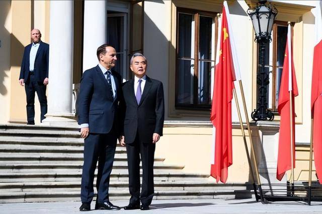 波兰承诺：确保中欧班列畅通！勒索中国一石三鸟<strong></p>
<p>BNB交易平台</strong>，我们如何破局？