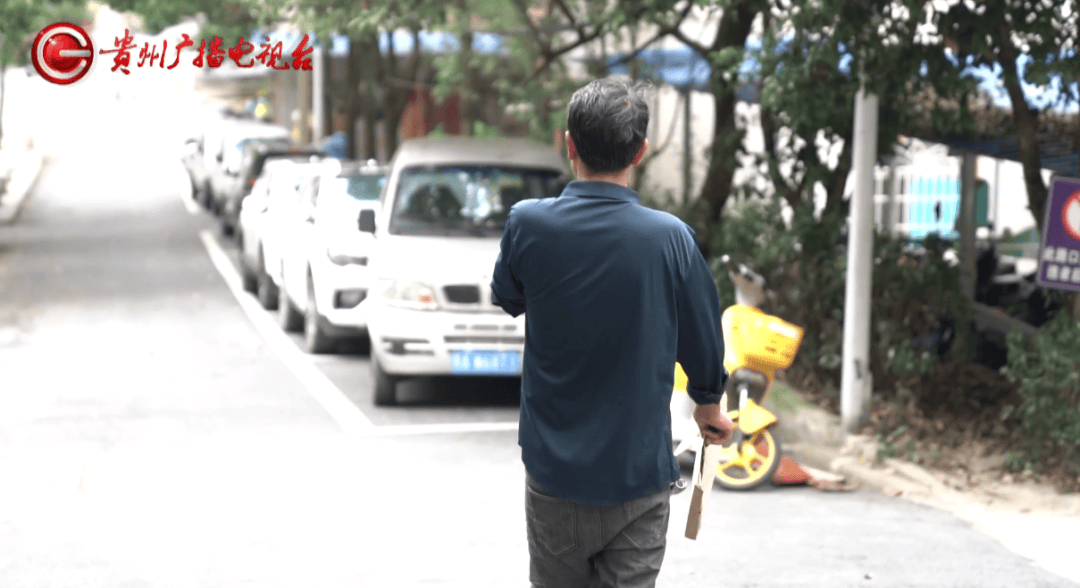 心酸！12岁男孩“独居”贵阳一安置房内<strong></p>
<p>BNB交易平台</strong>，父亲回应：迫于无奈，因为……