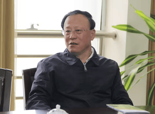 中央巡视后<strong></p>
<p>币安币交易平台</strong>，一“虎”卸任七年被查