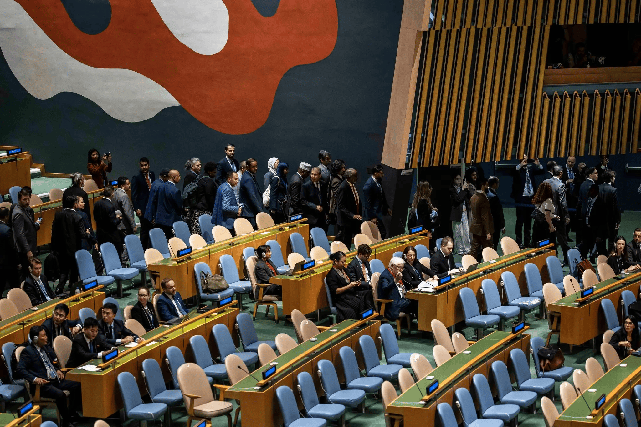 内塔尼亚胡联大演讲：挑衅世界<strong></p>
<p>BCH交易平台</strong>，拉拢国内