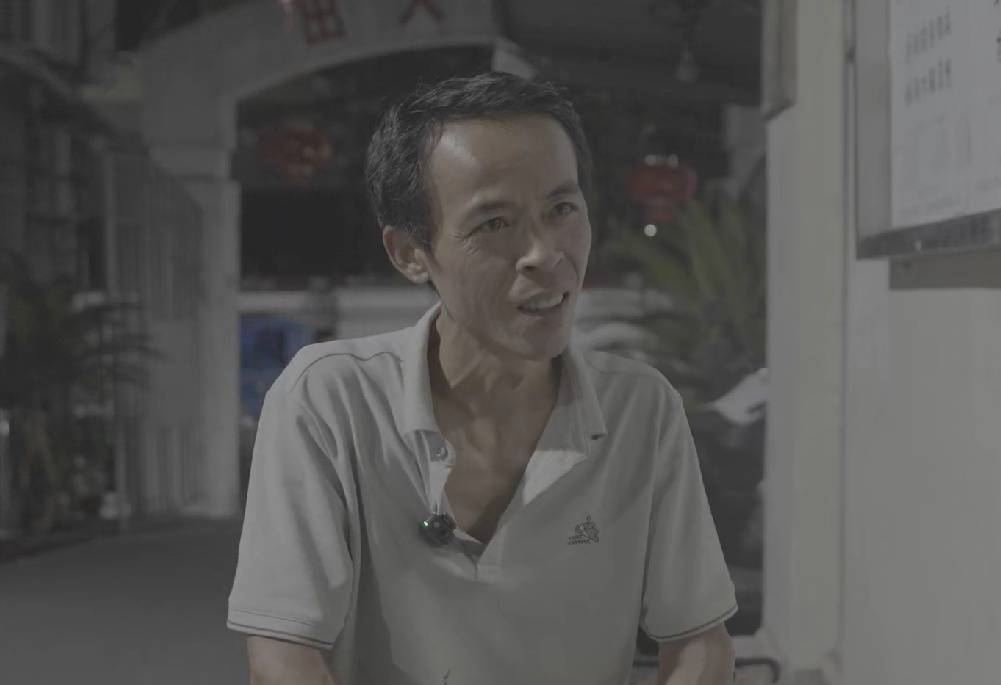 景德镇“鸡排哥”回应只睡四小时：顾客雨中排队<strong></p>
<p>比特现金交易平台</strong>，我根本不能算累