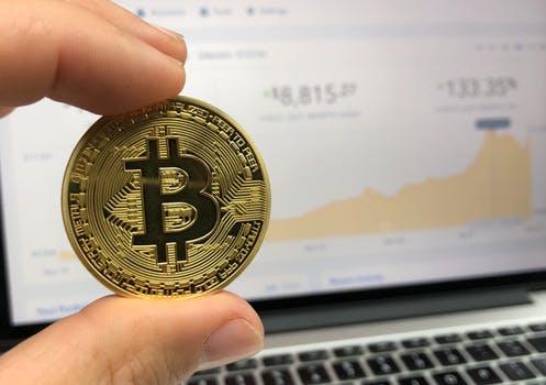 比特币交易平台(李笑来10万比特币花了多少钱)